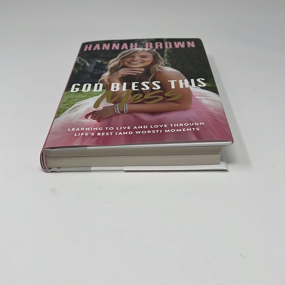 GOD BLESS THIS MESS by Hannah Brown Hardback Book - Picture 7 of 11